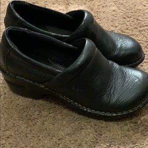 Clogs like new